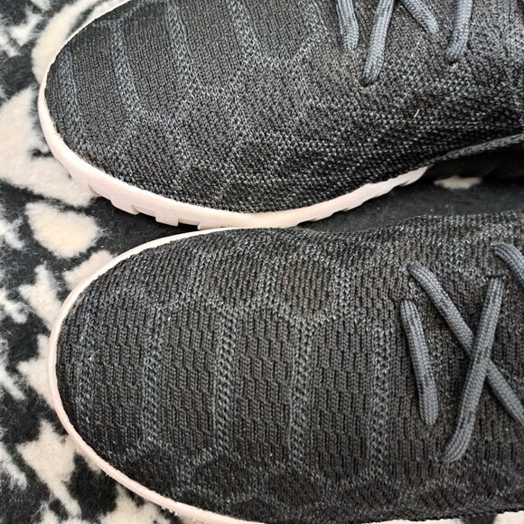 Men Size 11.5 Adidas Originals Tubular X Prime Knit Core Black & White Trainers main image 12